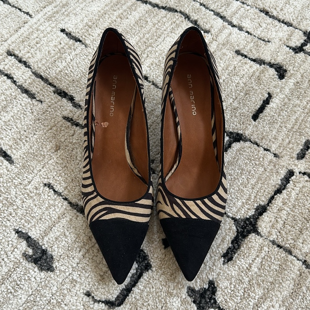 Ann Marino Zebra-Print Cap-Toe Pumps, Size 8.5 - Picture 2 of 6